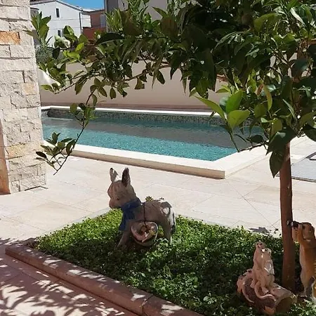 Villa J&J Apartments Residence With Swimming Pool Podstrana Exterior photo