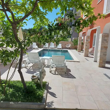 Villa J&J Apartments Residence With Swimming Pool Podstrana Exterior photo