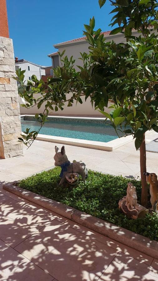 J&j With Swimming Pool Apartment *